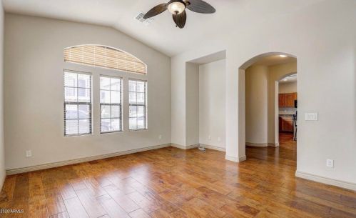 2347 Dusty Wren Dr, Phoenix AZ  85085-7031 exterior