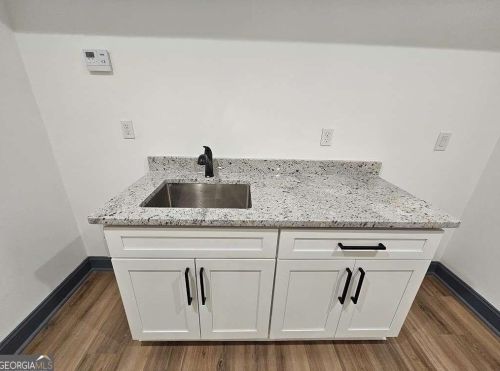 3584 Collier Dr, Atlanta GA  30331-1530 exterior