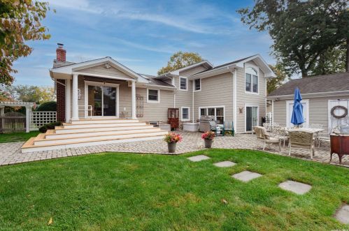 17 Dryden Way, Commack NY 11725-1927 exterior