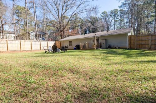 2555 Lewfield Cir, Atlanta GA 30316-3955 exterior