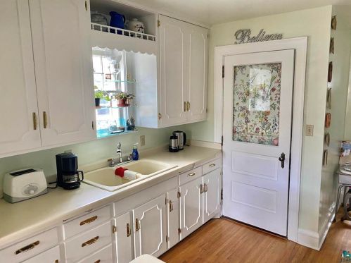 1920 Kent Rd, Duluth MN 55812-1154 exterior