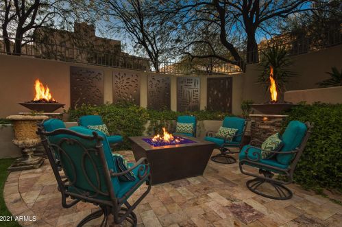 13841 Cyn Dr, Phoenix AZ 85016-2403 exterior