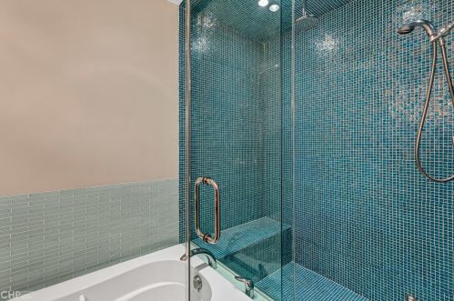 1506 Wolfram St, Chicago IL 60657-4017 exterior