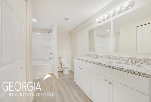 3815 Clovis Ct, Atlanta GA 30331-3437 exterior