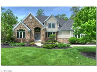 37795 Flanders Dr, Cleveland OH  44139-6723 exterior