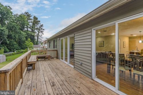 1633 Martha Ter, Rockville MD 20852-4133 exterior