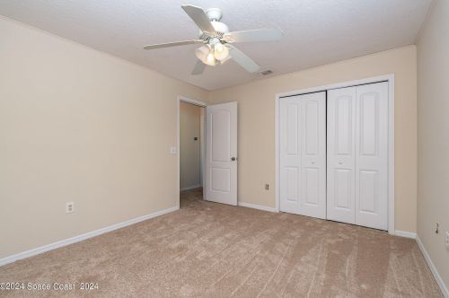 1290 Mercedes Dr, Merritt Island FL 32952-6056 exterior