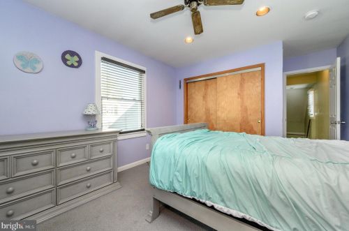 24 Benson Ln, Trenton NJ 08610-2309 exterior