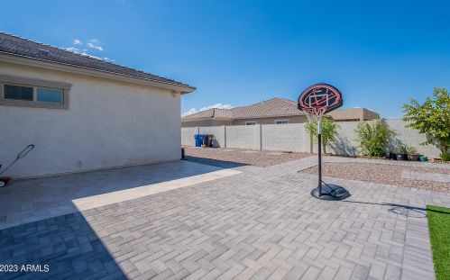 8603 16 Dr, Phoenix AZ 85041 exterior