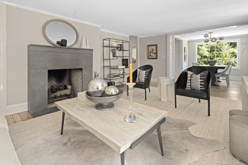 236 Norwalk Rd, Norwalk CT 06850-4318 exterior