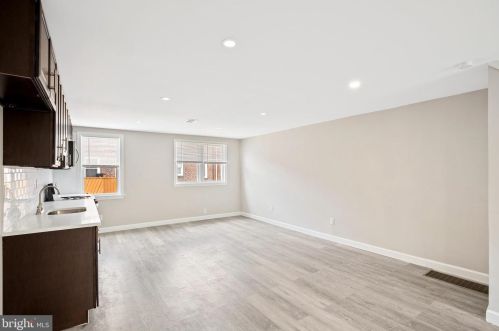 1248 Wycombe Ave, Darby PA 19023-1327 exterior