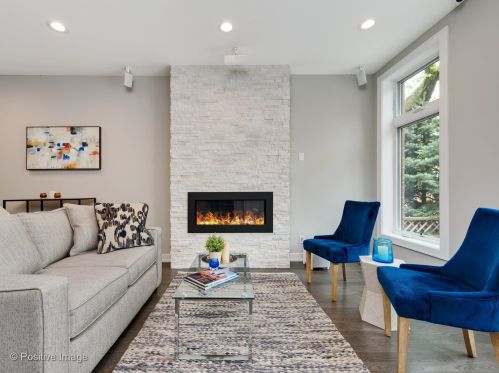 1549 Diversey Pkwy, Chicago, IL 60614-1125