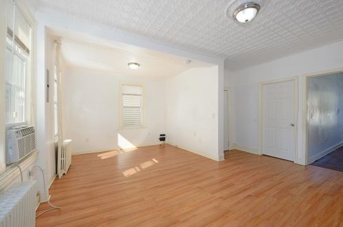 321 St, Union City NJ 07087-4014 exterior