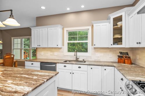 5920 Simon Ct, Wyoming MI exterior