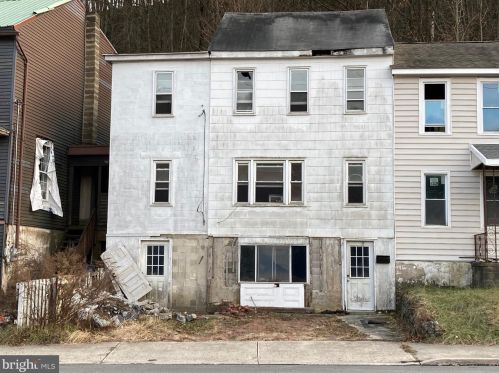 387 Peacock St, Primrose PA  17901-1121 exterior