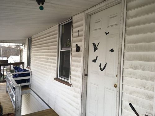 27 Pulaski St, Ware MA 01082-1474 exterior