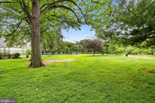 320 G St, Washington DC 20002-4212 exterior