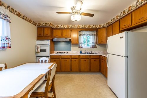 537 Middle St, Pittsburgh PA 15227-3844 exterior