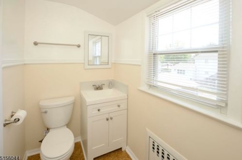 128 Kingston Ave, Paterson NJ  07506-1248 exterior