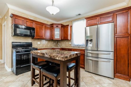 4856 Byron St, Chicago IL 60641-2604 exterior