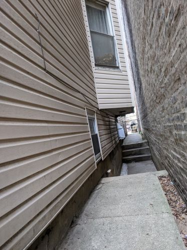 2451 Monticello Ave, Chicago IL 60618-6617 exterior