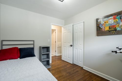 5741 96th St, Milwaukee WI  53225-2614 exterior