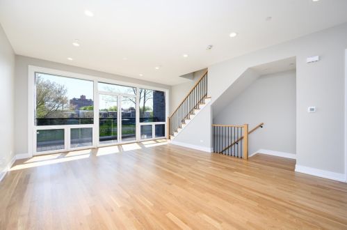 3224 Shields Ave, Chicago IL 60616-3602 exterior