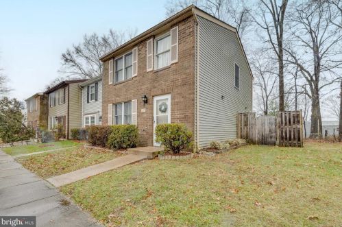 8210 Claremont Woods Dr, Alexandria, VA 22309-1242