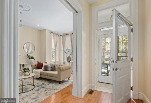 1431 R St, Washington, DC 20009-7899