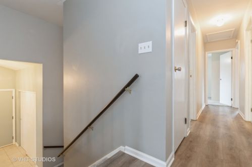 11 Dole Ave, Bull Valley IL 60014-5808 exterior