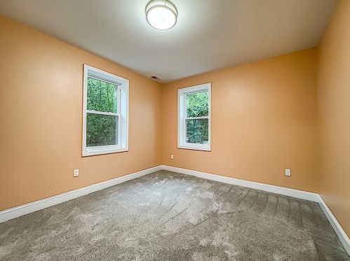 74 Forest Glen Rd, Springfield MA  01106-1115 exterior