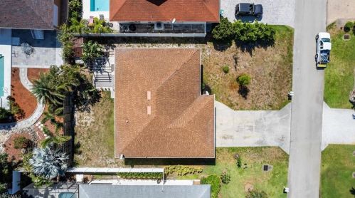 508 99 Ave, Naples FL 34108-2228 exterior