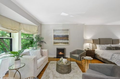 1442 Astor St, Chicago IL  60610-1615 exterior