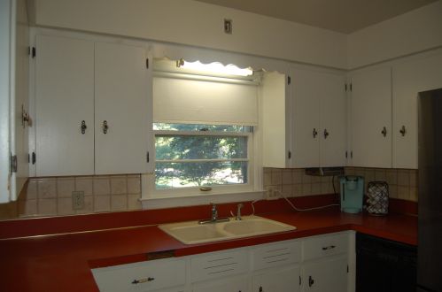 3325 Poinsettia Ave, Grand Rapids MI 49508-2567 exterior