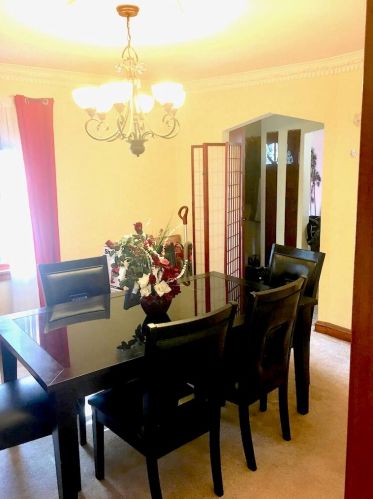 4054 71, Milwaukee WI 53220-2304 exterior