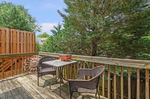 1124 Dekalb Ave, Atlanta GA 30307-2564 exterior