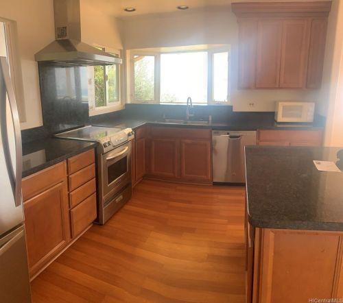 1624 Kamole St, Honolulu HI 96821-1426 exterior