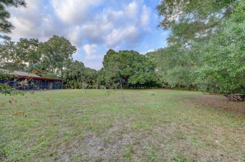 5406 Palmetto Dr, Fort Pierce FL 34982-7481 exterior