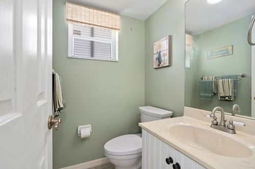 2500 Harbour Cv Dr, Fort Pierce FL 34949-1561 exterior