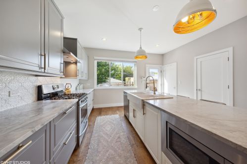 2040 Hamlin Ave, Chicago IL 60647-1010 exterior