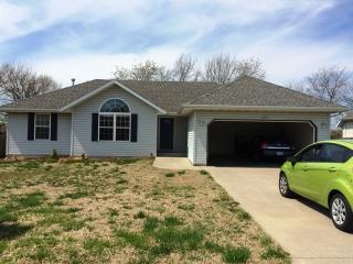 1615 Burks Ave, Springfield MO  65807-1081 exterior
