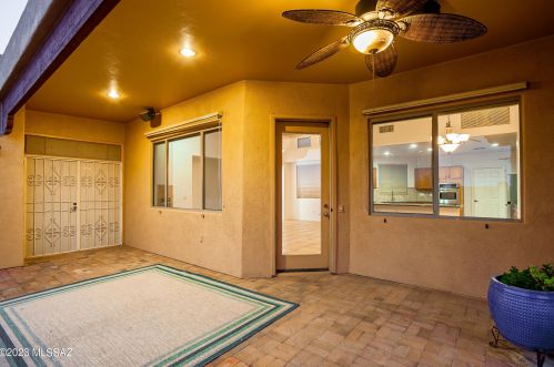 8154 Painted Feather Dr, Tucson AZ  85743-7418 exterior