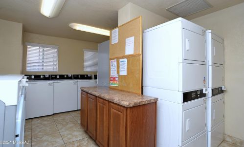 1745 Glenn St, Tucson AZ  85719-2740 exterior