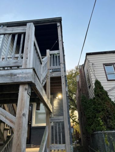 7527 Champlain Ave, Chicago IL 60619-2222 exterior