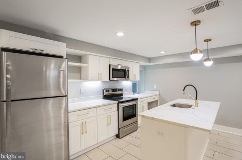 219 Morgan St, Washington DC  20001-1217 exterior