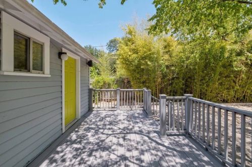 1901 David St, Austin TX 78705-4666 exterior