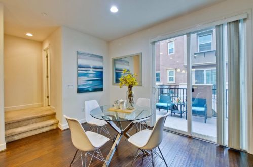 1924 Lee Way, Milpitas CA 95035-9014 exterior