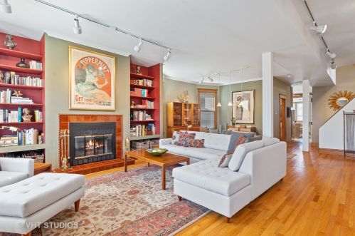 3822 Seeley Ave, Chicago IL 60645-5511 exterior