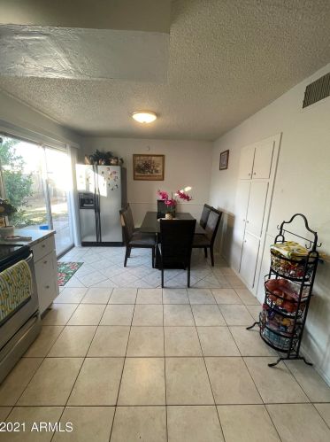 3011 81st Dr, Phoenix AZ  85033-4760 exterior