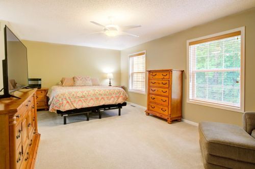 803 Braunworth Ct, Chaska MN 55318-3242 exterior